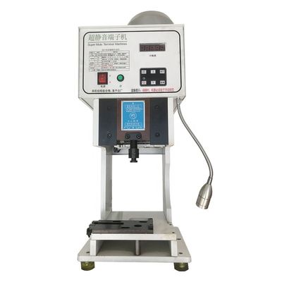 Semi-automatische vergrendelingsmachine voor de terminale van de compressieverbinding met een slagkracht van 30 mm/40 mm