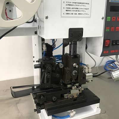 Multifunctionele terminalmachine voor horizontaal krimpen en strippen tegen betaalbare prijzen