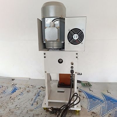 Ultra-stille 2,0 ton terminale krimpmachine gemaakt in draadbereik 0,1-4,5 mm2 AWG11-AWG32