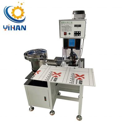 2T Auto Vibrate Plate Feeding Single Grain Pre-geïsoleerde Terminal Ferrule Crimping Machine