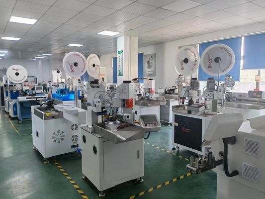 Multilayer RF/RG Coaxkabel Rotary Stripping Peeling Machine Draadbereik 0,8-10 mm