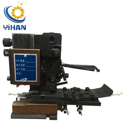 Horizontale voedingsterminal applicator met terminal crimping functie en 30 mm slag